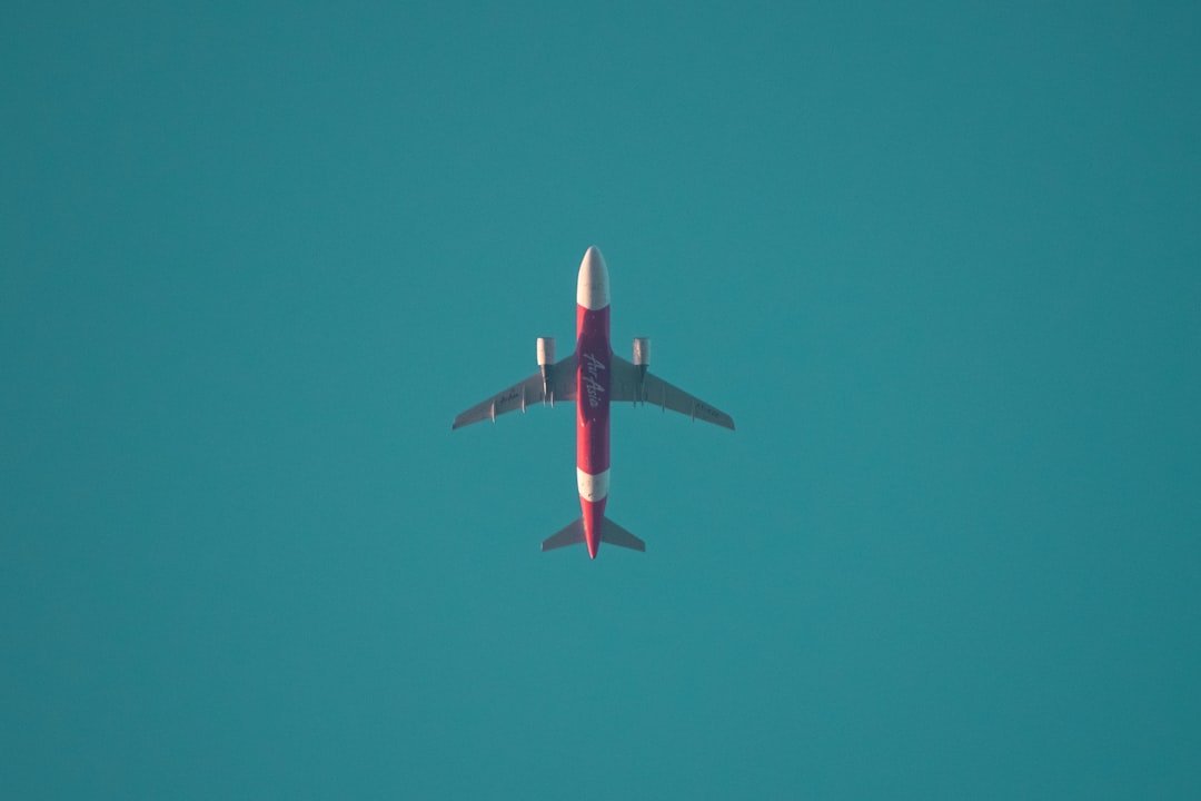 El mejor momento del día para reservar vuelos según datos reales imagen